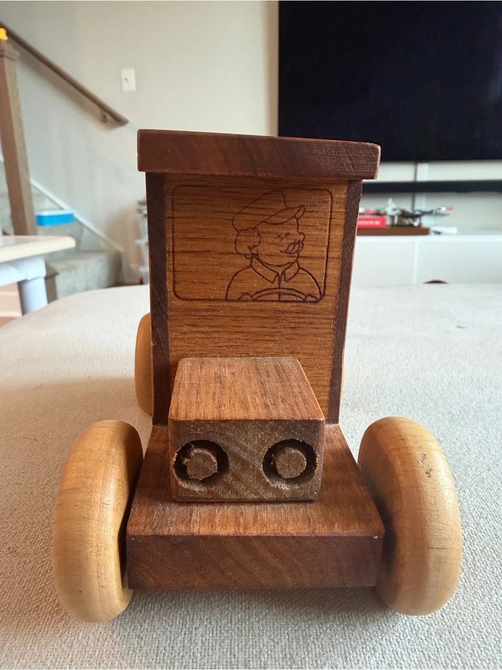 Vintage Wooden US Postal Service Mail Truck Toy music box - Natural Wood